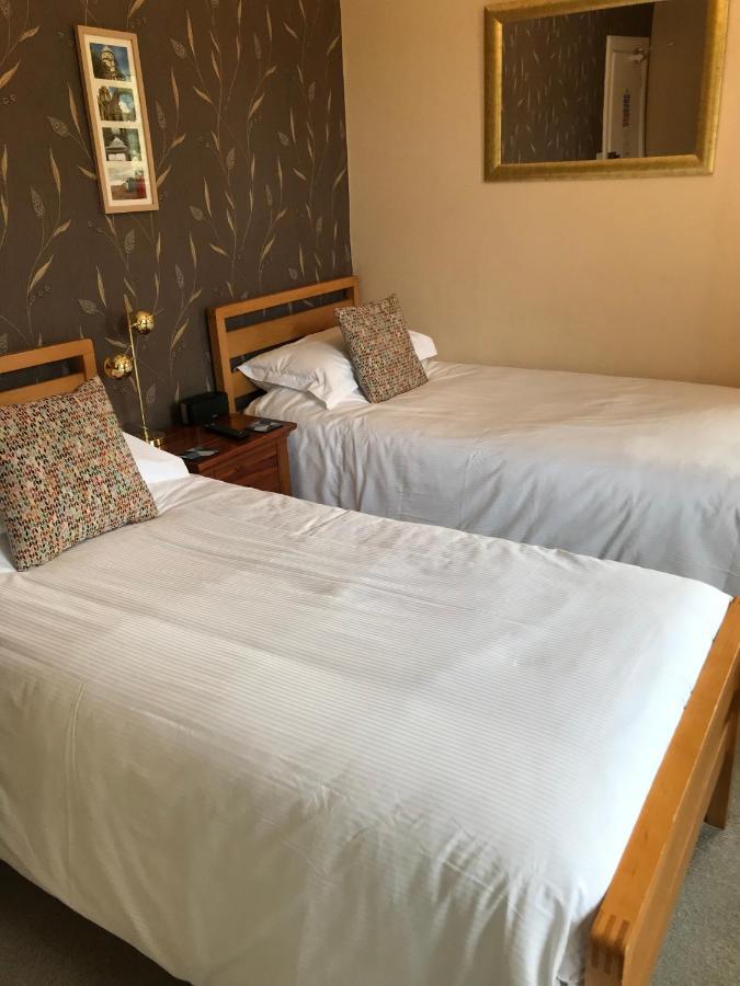West End Guest House Elgin Buitenkant foto