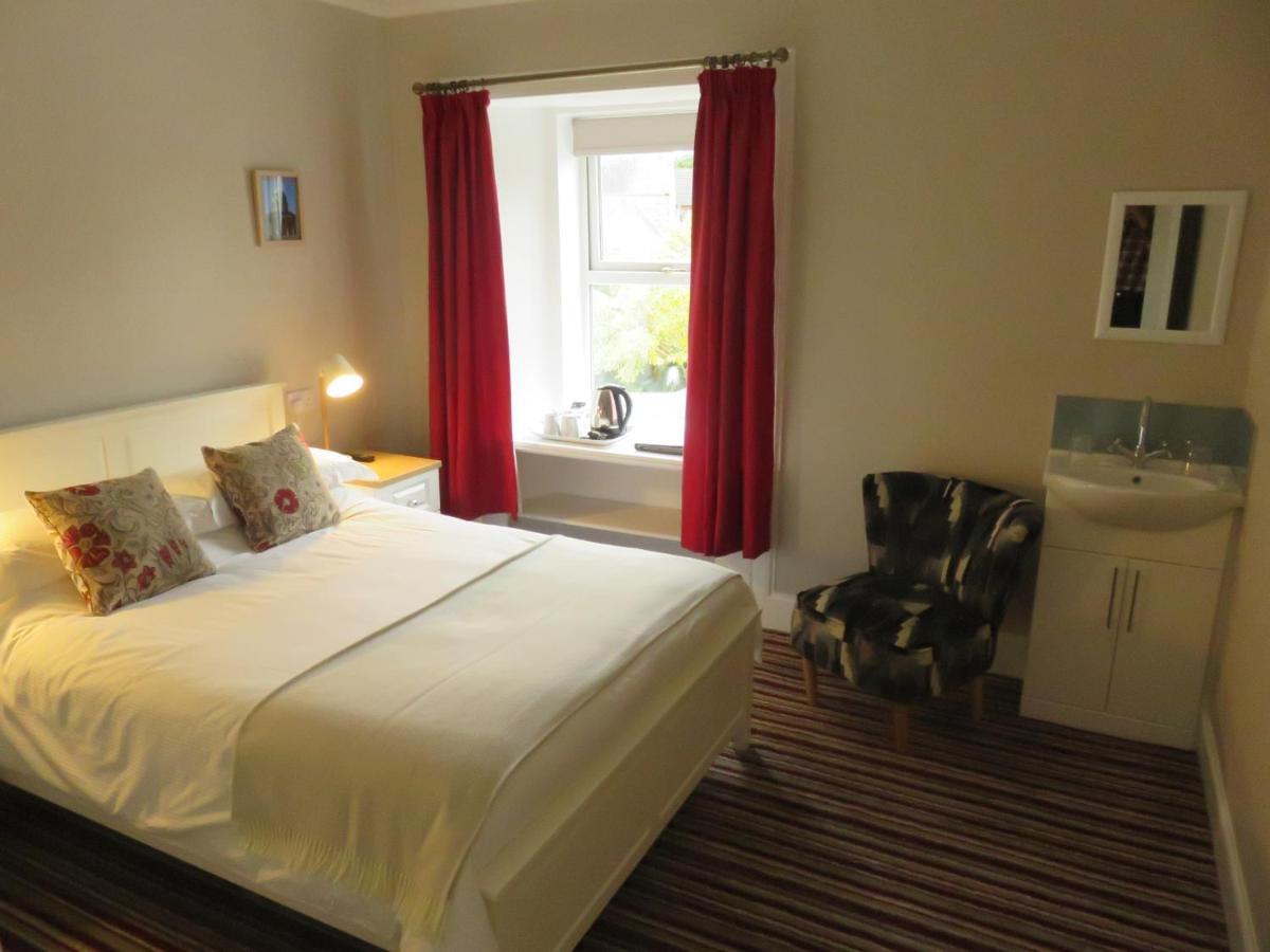 West End Guest House Elgin Buitenkant foto
